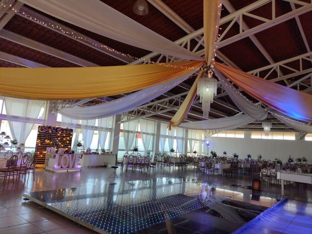 Salón de fiestas sección XV