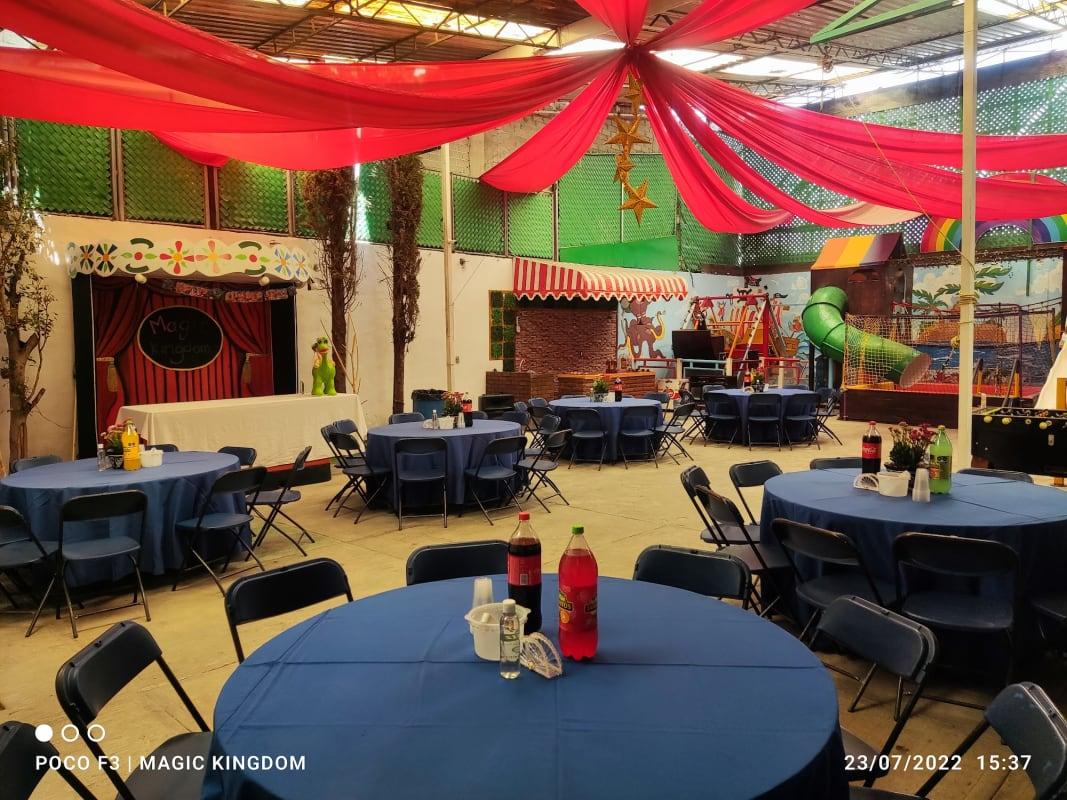 Salon De Fiestas Infantiles Magic kingdom