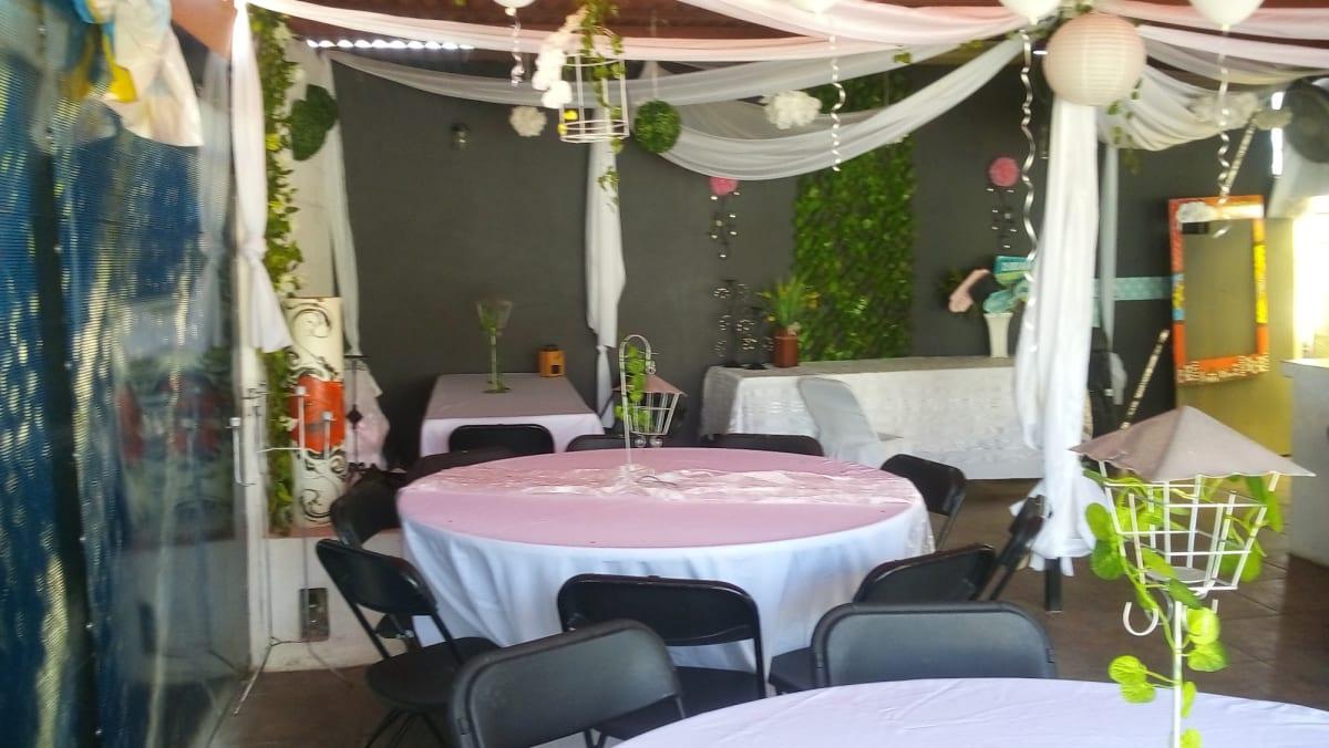 "El Jardin" Salon de Reuniones Familiares
