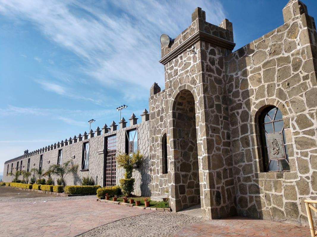 Jardines Castillo Santa Rosa